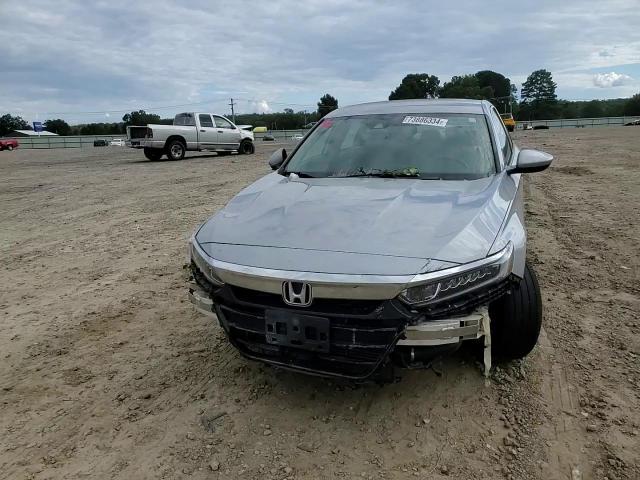 1HGCV1F19JA072686 2018 Honda Accord Lx