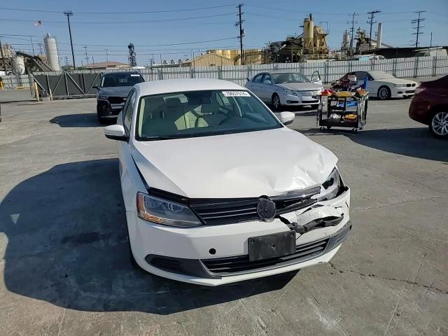 3VWDP7AJ9DM424533 2013 Volkswagen Jetta Se