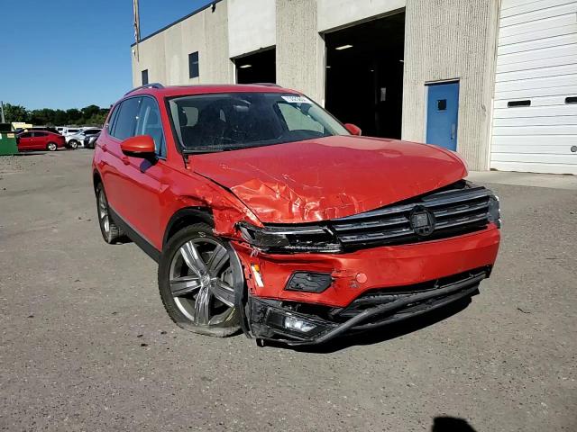 3VV4B7AXXJM175405 2018 Volkswagen Tiguan Sel Premium