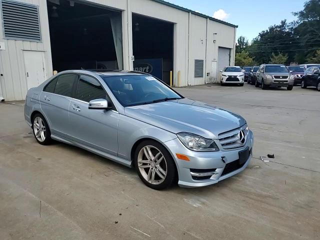 2013 Mercedes-Benz C 300 4Matic VIN: WDDGF8AB2DR252304 Lot: 72174434