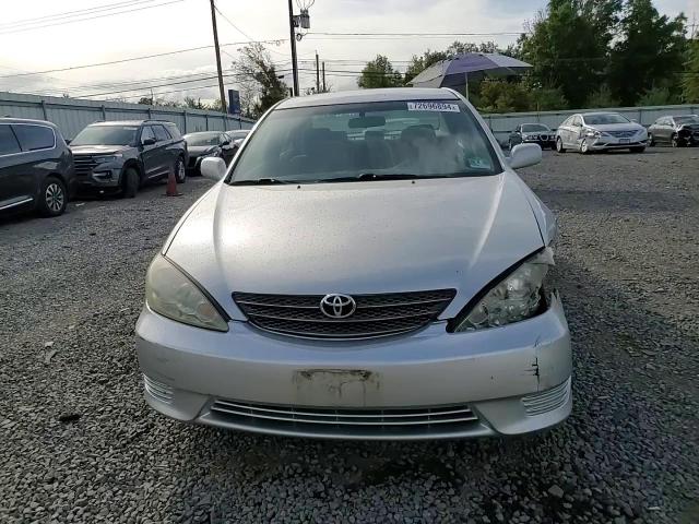 2005 Toyota Camry Le VIN: 4T1BE32K35U596677 Lot: 72696894