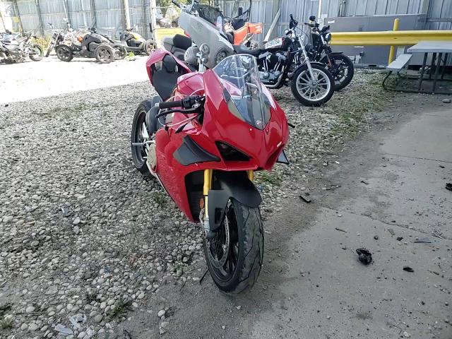 2021 Ducati Panigale V4 VIN: ZDMDAGNW8MB015364 Lot: 71838504