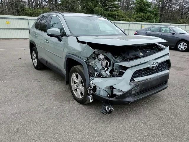 2020 Toyota Rav4 Xle VIN: 2T3P1RFV2LW100815 Lot: 72405104