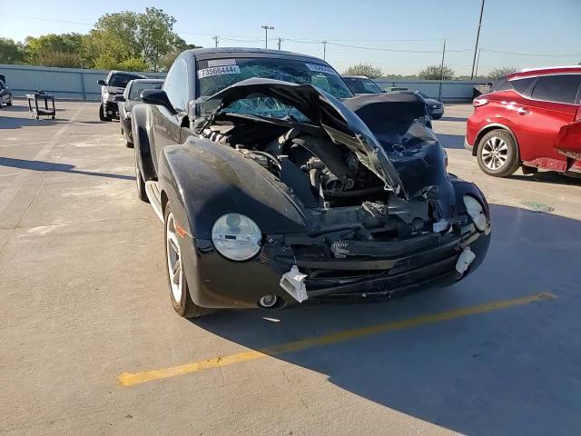 2003 Chevrolet SSR - Image 11