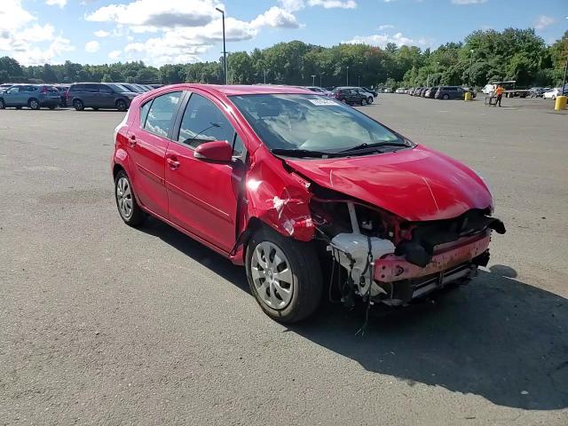 2013 Toyota Prius C VIN: JTDKDTB33D1557670 Lot: 70764214