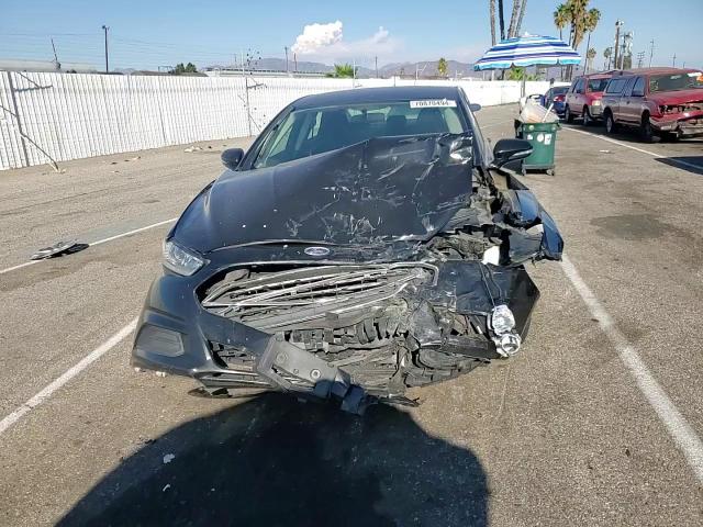 3FA6P0H78GR385346 2016 Ford Fusion Se