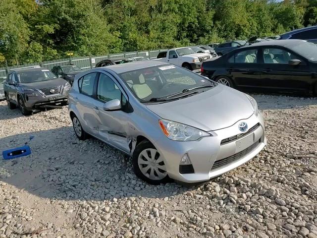 2014 Toyota Prius C VIN: JTDKDTB38E1565670 Lot: 71209734