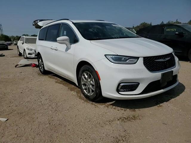 2021 Chrysler Pacifica Touring VIN: 2C4RC1FG0MR561917 Lot: 70608594