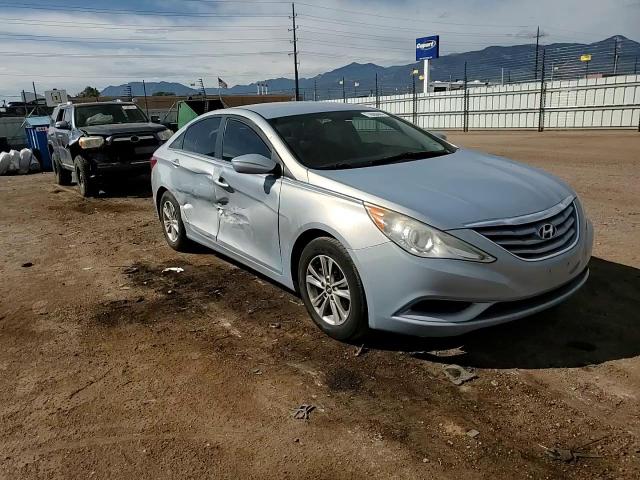 5NPEB4AC3CH398568 2012 Hyundai Sonata Gls