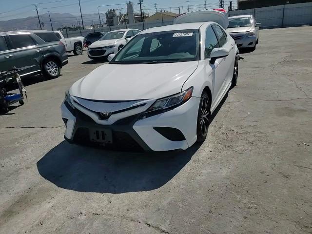 2018 Toyota Camry L VIN: 4T1B11HK7JU563991 Lot: 72727684