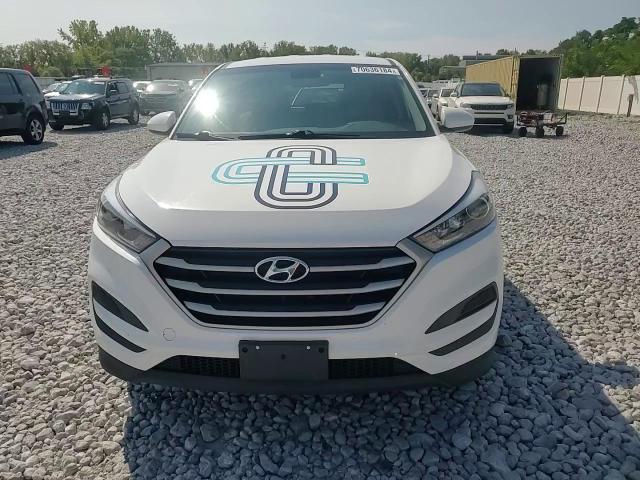 KM8J2CA42JU765587 2018 Hyundai Tucson Se