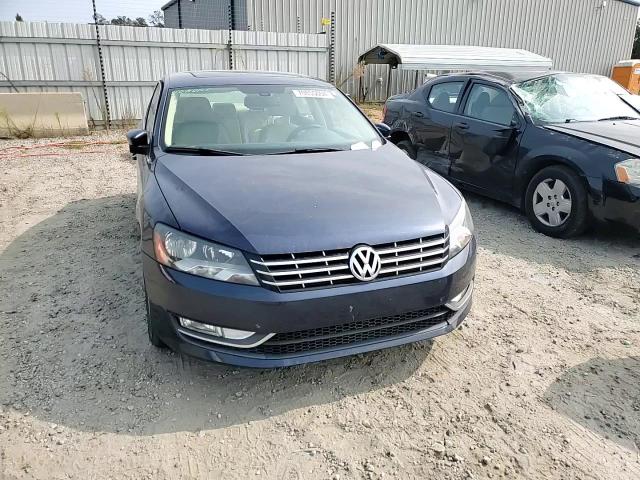 1VWCH7A38DC057006 2013 Volkswagen Passat Sel