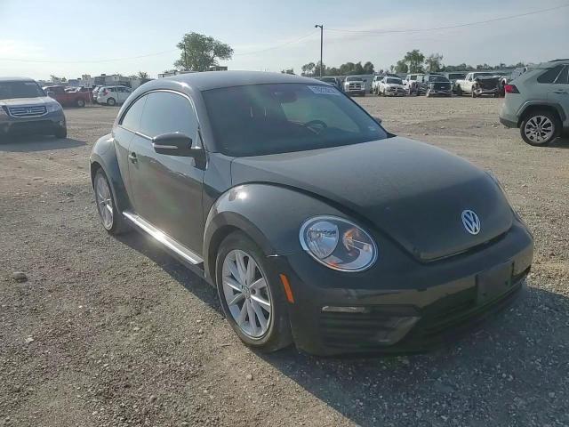 2018 Volkswagen Beetle S VIN: 3VWFD7AT1JM726297 Lot: 70213214