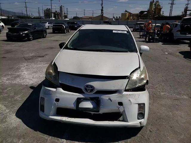 2010 Toyota Prius - Image 10