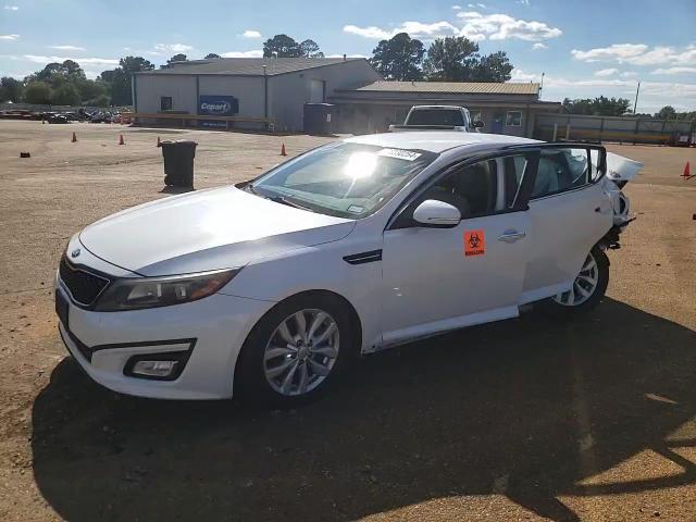 5XXGM4A73FG477275 2015 Kia Optima Lx