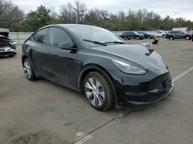 2023 Tesla Model Y VIN: 7SAYGDEE8PF867588 Lot: 73421954