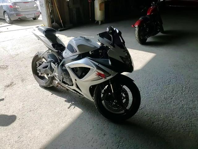 2006 Suzuki Gsx-R750 K6 VIN: JS1GR7KA562110701 Lot: 69934944