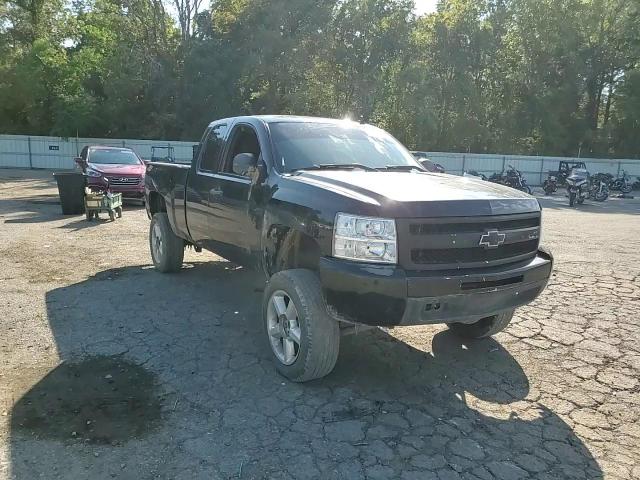 2011 Chevrolet Silverado K1500 Ls VIN: 1GCRKREA0BZ213536 Lot: 70850654