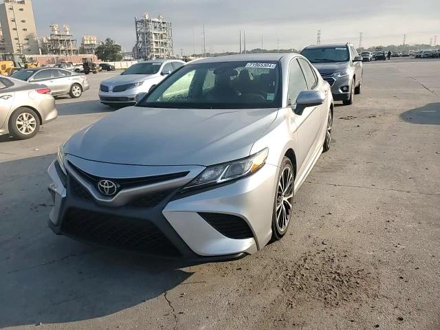 2018 Toyota Camry L VIN: 4T1B11HK1JU068296 Lot: 71965304