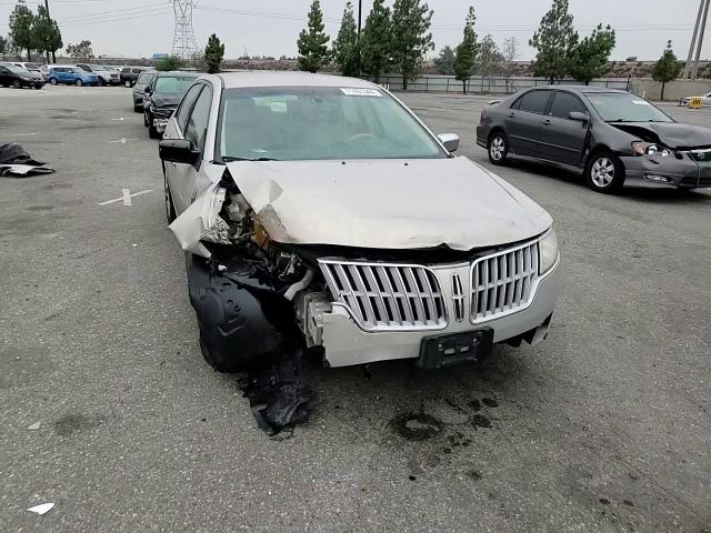 2010 Lincoln MKZ - Image 11
