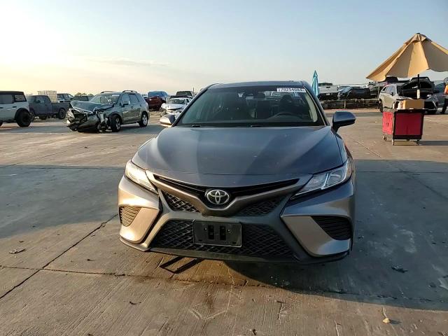 4T1B11HK7JU639077 2018 Toyota Camry L