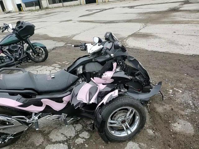 2BXJABA119V000877 2009 Can-Am Spyder Roadster Rs