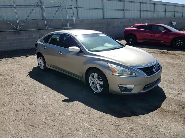 2015 Nissan Altima - Image 11