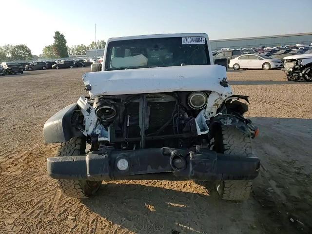 2018 Jeep Wrangler Unlimited Sport VIN: 1C4HJWDG7JL927717 Lot: 70044804