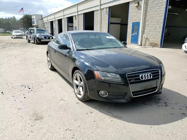 2010 Audi A5 Premium Plus VIN: WAULFAFRXAA028176 Lot: 70483604