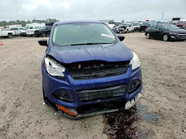 2013 Ford Escape S VIN: 1FMCU0F75DUA93193 Lot: 71223574