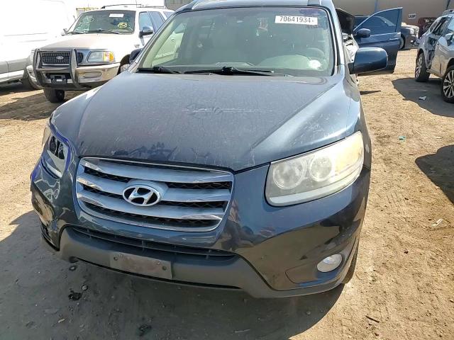 2012 Hyundai Santa Fe Limited VIN: 5XYZKDAG8CG111141 Lot: 70641934