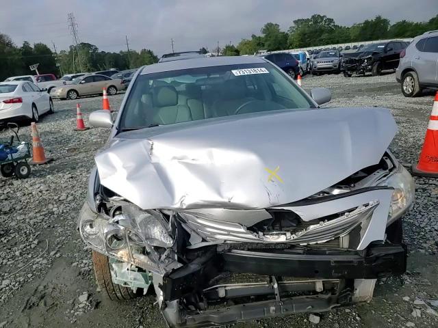 2009 Toyota Camry - Image 11