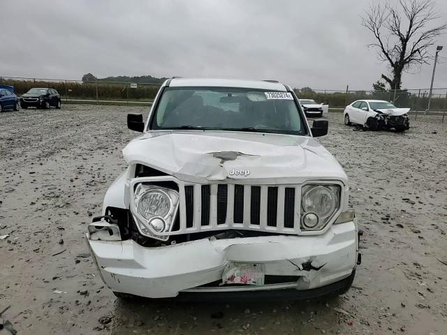2012 Jeep Liberty (North America) - Image 11