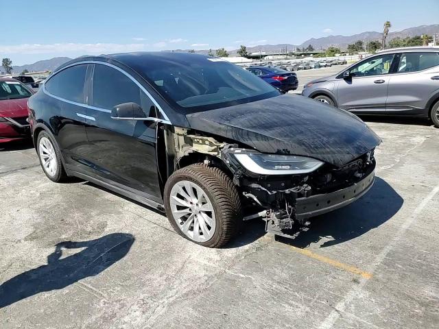 2018 Tesla Model X VIN: 5YJXCDE29JF141160 Lot: 66007154