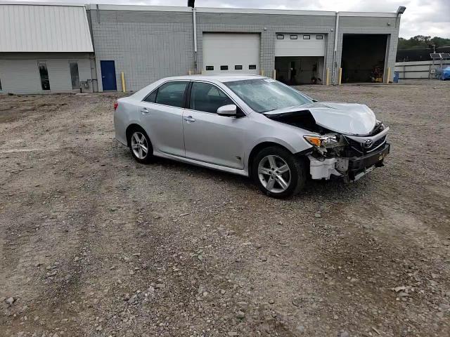 2014 Toyota Camry - Image 10