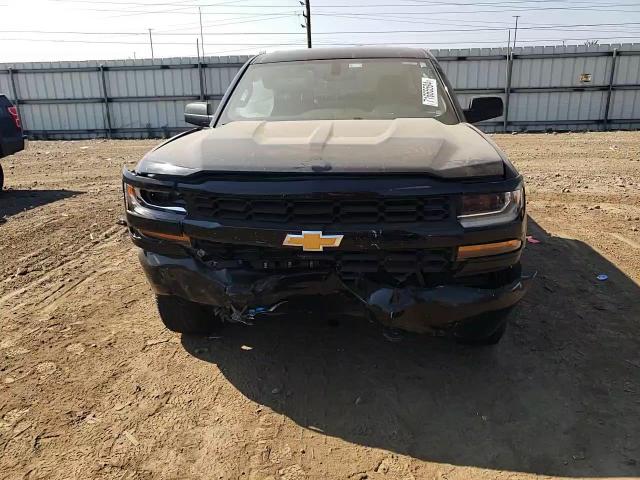 2017 Chevrolet Silverado K1500 Custom VIN: 1GCVKPEH1HZ158488 Lot: 71665594