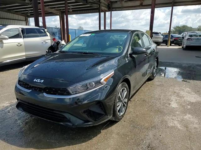 2023 Kia Forte Lx VIN: 3KPF24AD8PE660544 Lot: 72070114