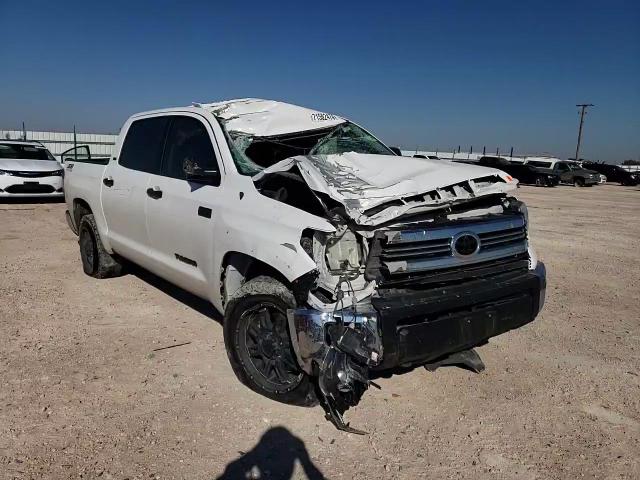 5TFDW5F11HX613471 2017 Toyota Tundra Crewmax Sr5