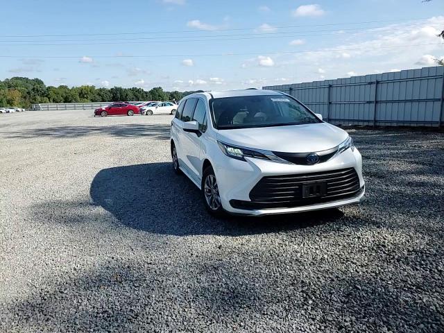 2021 Toyota Sienna Le VIN: 5TDKRKEC7MS056579 Lot: 72210294