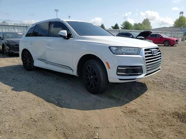 WA1VAAF72HD002487 2017 Audi Q7 Prestige