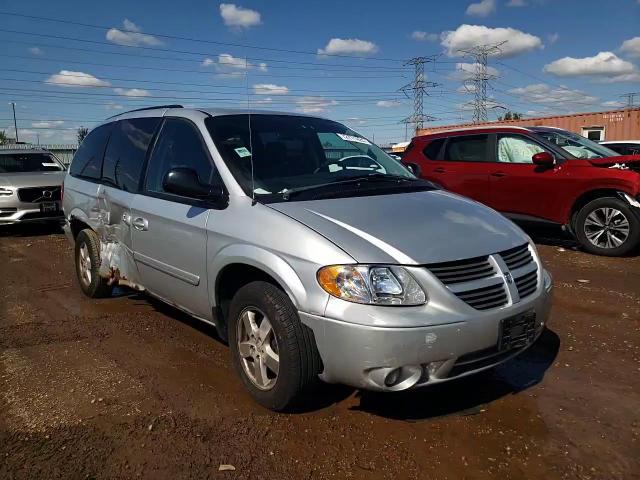 2007 Dodge Grand Caravan Sxt VIN: 2D4GP44L77R360682 Lot: 72771024