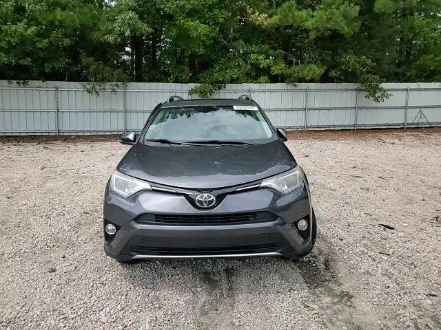 2017 Toyota Rav4 Xle VIN: 2T3RFREV4HW593948 Lot: 70092524