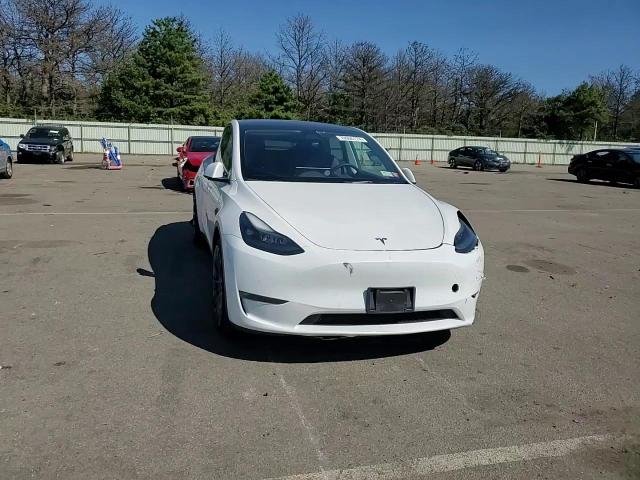 2022 Tesla Model Y VIN: 7SAYGDEF3NF537332 Lot: 70006174