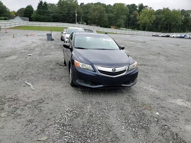 19VDE1F35FE002488 2015 Acura Ilx 20