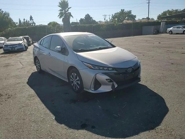 2021 Toyota Prius Prime Le VIN: JTDKAMFP2M3178255 Lot: 70211334