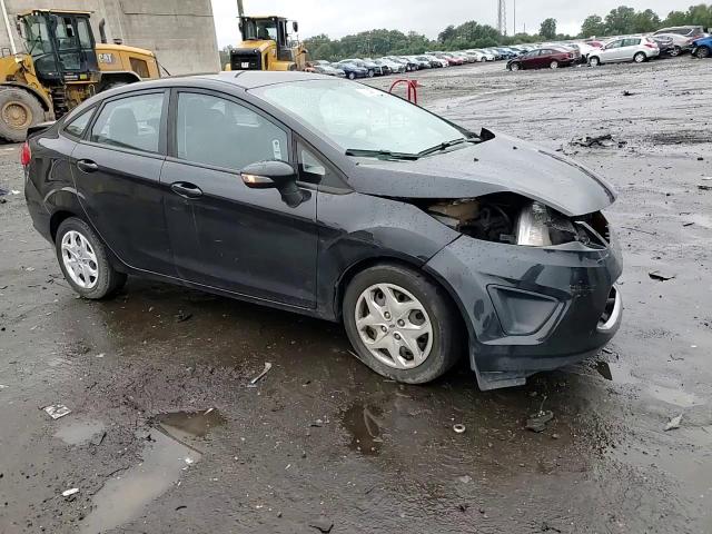 3FADP4BJ8DM157763 2013 Ford Fiesta Se