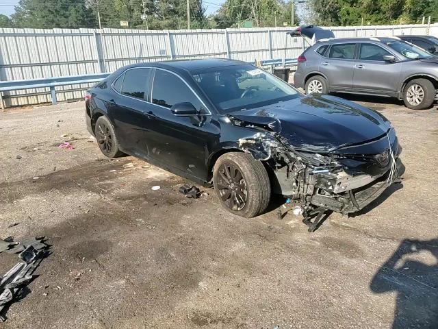 2018 Toyota Camry - Image 11