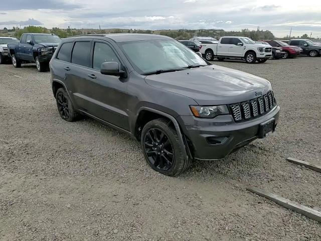 1C4RJFAGXKC849699 2019 Jeep Grand Cherokee Laredo