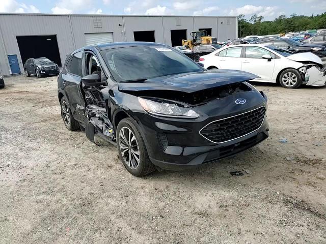 2021 Ford Escape - Image 14