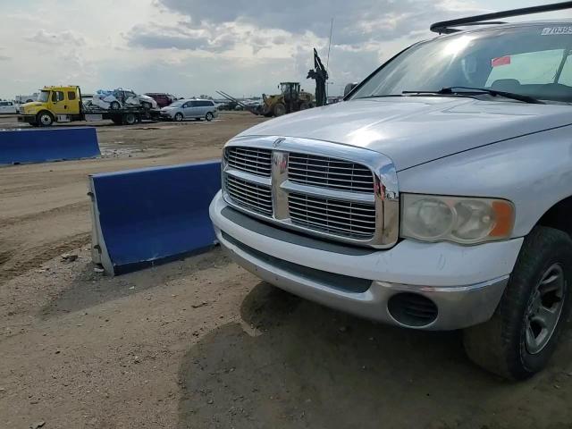 2004 Dodge RAM - Image 10